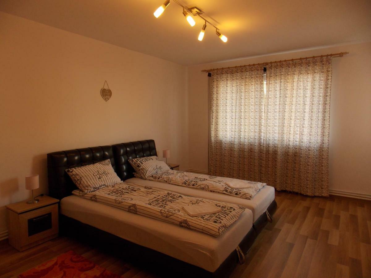 Apartamento Morningstar Sfântu-Gheorghe Exterior foto